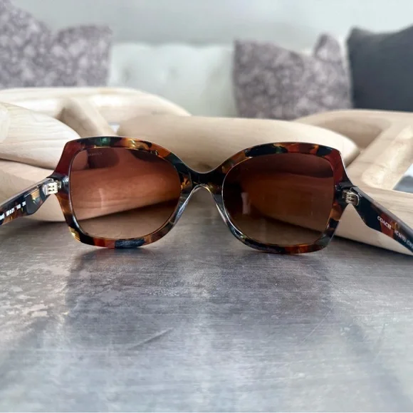 NEW Coach Women's Multi-Color Tortoise Sunglasses CW225 - Picture 4 of 10